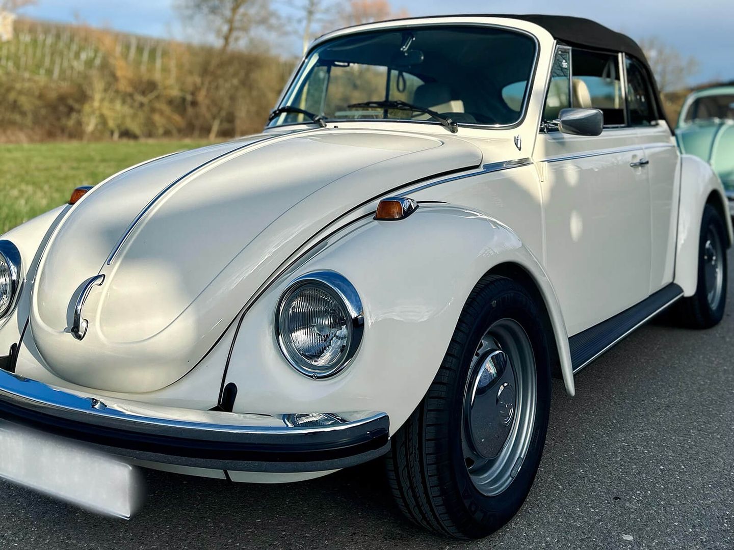 VW Käfer Cabrio 1303 Hellelfenbein